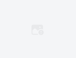 刘亦菲海登吻戏剧照